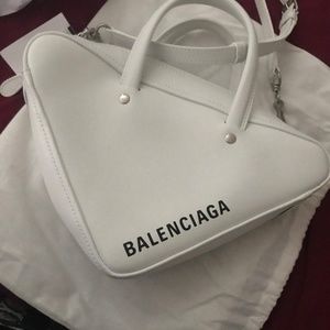 Balenciaga Triangle Duffle S